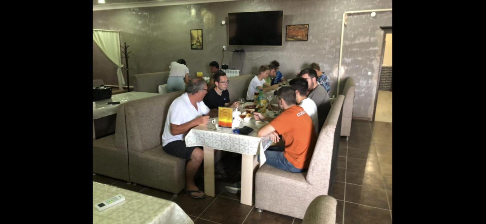 Motel “Satti” Shetpe Екстериор снимка